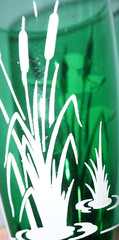 Vintage Anchor Hocking Glass Forest Green Geese and Cattail 5 1/4″ Tumbler Beaut