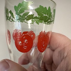 ANCHOR HOCKING VINTAGE 4 OZ. Silly face TOMATO JUICE GLASS MID CENTURY qty 1