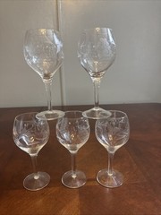 Vtg Colony Sonora Wine Glasses With Etched Grapes Leaves And Vines