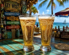 Pair Of Rolf Glass Palm Tree 12 Oz Pilsner Beer Glass Etched Tropical Barware