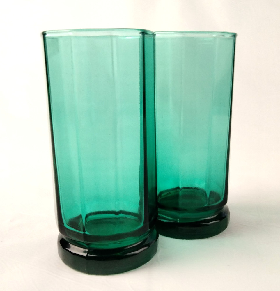 2 Vintage Anchor Hocking Essex Green 10 oz. 10-Sided Glasses