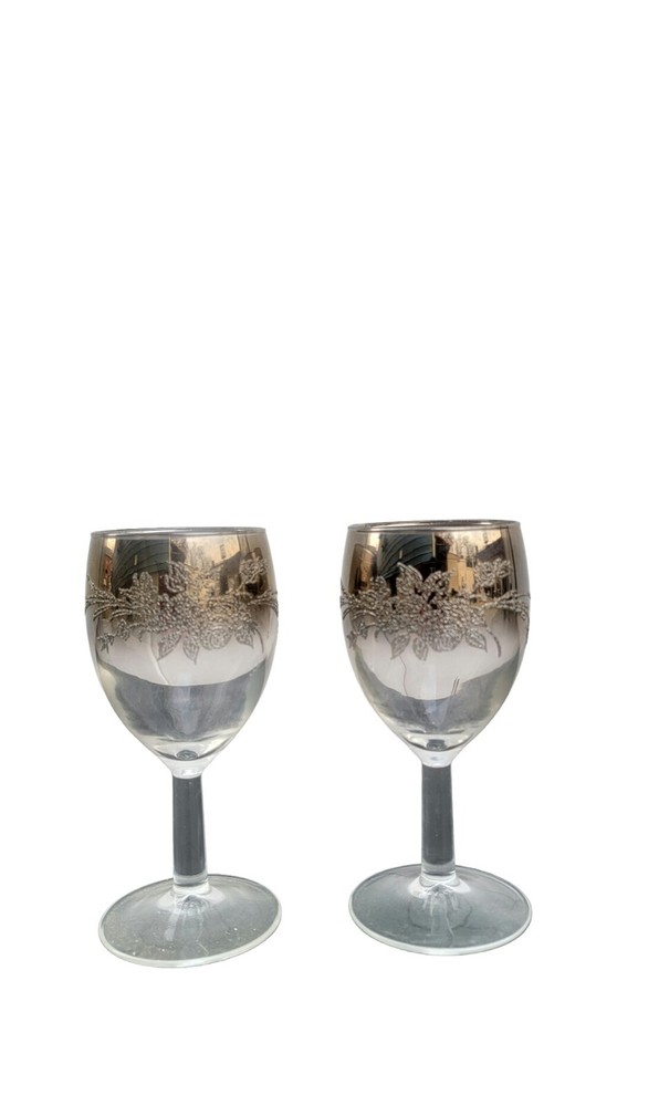 Dorothy Thorpe or Queen’s Lustreware France Silver Wine Glasses Set of Four
