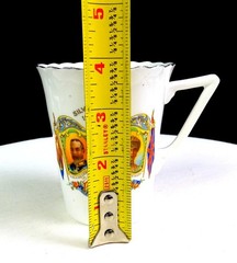 CWS Windsor Porcelain King George & Queen Mary 3 7/8″ Silver Jubilee Mug 1935