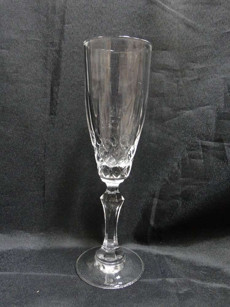 Kristal Zajecar Nobility, Vertical & «X» Cuts: Champagne Flute (s), 8 1/4″ Tall