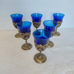 SET of 6 VTG Cobalt Blue Cordial Glasses with silver-plated filigree base READ