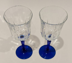 Set/2 Vintage St George American Heritage Wine Glasses, Cobalt Blue Stem 6.75″T