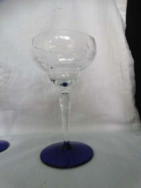 Weston Crystal Gray Cut Flower Clear Liquor Cocktail w/ Cobalt Blue Foot WGL45