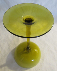 4 CARLO MORETTI 6 5/8″ CHAMPAGNE GLASSES CASED GLASS GREENISH YELLOW COLOR LOT 7