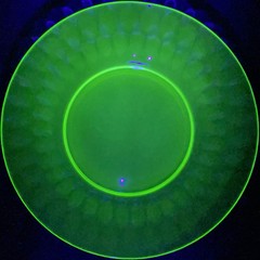 Federal Uranium Glass Thumbprint Salad Plate 1931-36 Made in USA 8″ diameter