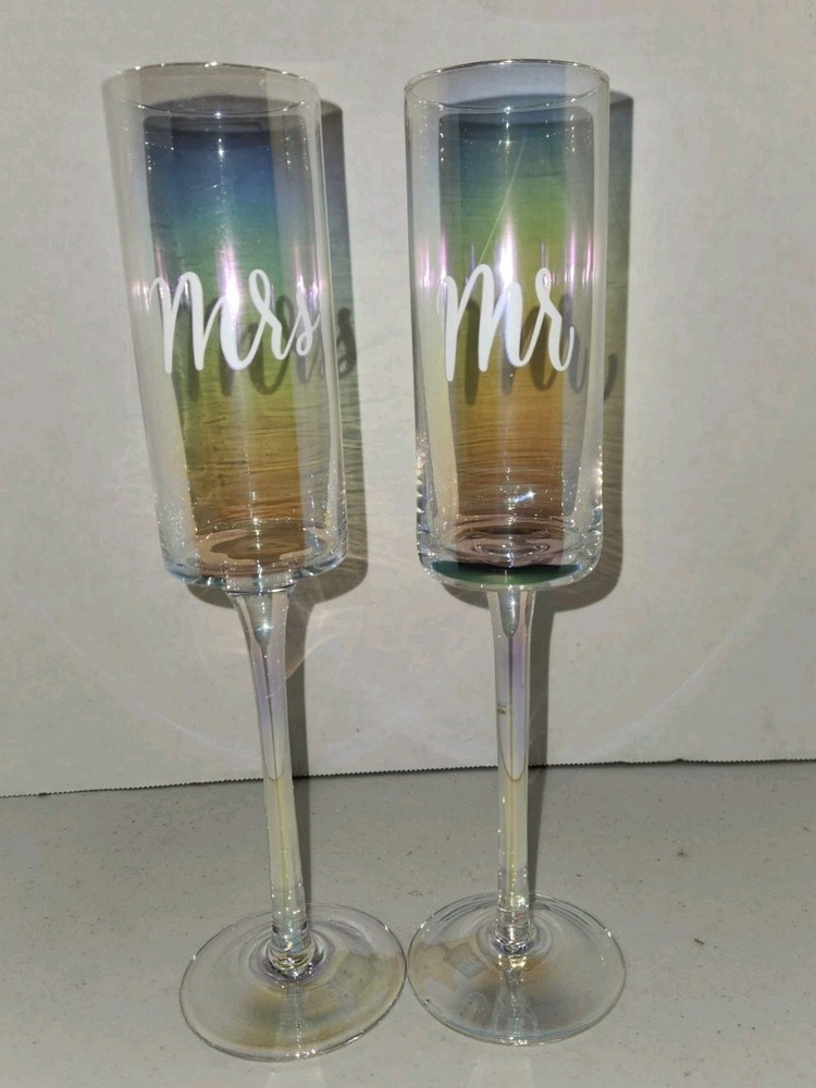 2 Crystal Champagne Flutes Wedding «Mr» «Mrs» 10″ Stem Glass Rainbow Anniversary