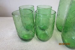 vintage retro forest green water and juice glasses leaf pattern set of 8 AH