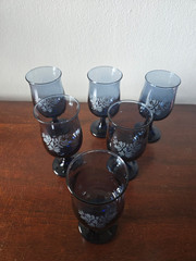 6 Pfaltzgraff Yorktowne Dark Blue Navy Stemmed Glasses 8 oz Water Wine Goblets