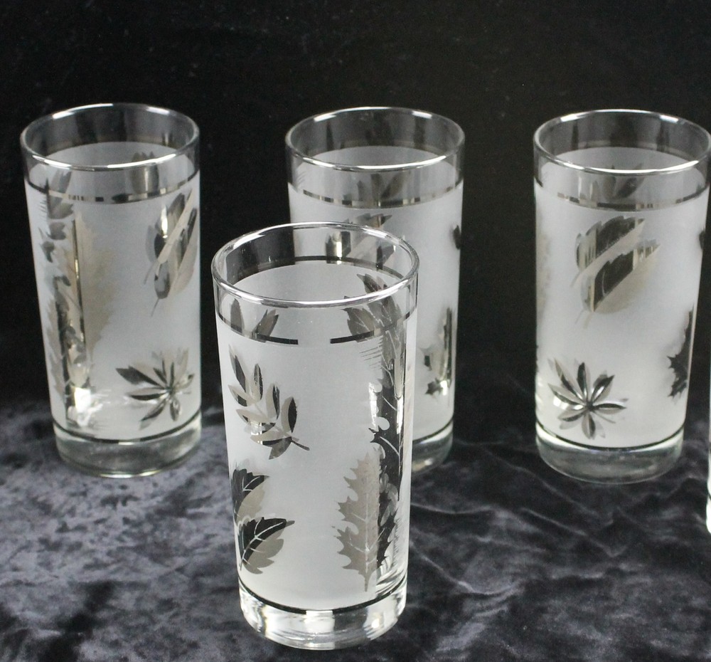 Vintage Leaf Silver Chrome and Frosted Glass Set of 4 Glasses