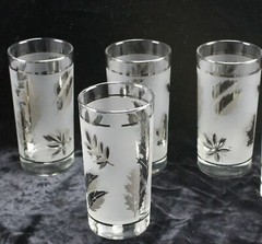 Vintage Leaf Silver Chrome and Frosted Glass Set of 4 Glasses