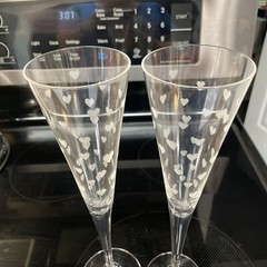 PAIR OF WATERFORD MARQUIS MINI HEART ROMANCE COLLECTION FLUTED CHAMPAGNE GLASSES