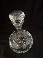 Crystal Cut Elegant Glass Decanter & Stopper Liquor or Wine Hand Blown 10 inch