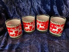 Set of 4 Vintage Rein Deer & Hearts Red &White Drinking Tumblers 12oz