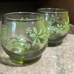 Two Vintage Libbey Lowball Glasses. Green Mint Bouquet With Raised Daisies.