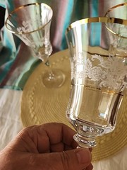 3 Mikasa 9″T Antique White Lace Middle Floral Crystal Water Goblets Gold Trim