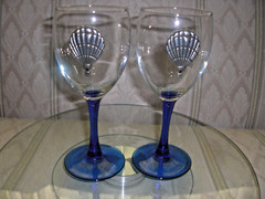 Drinking Glasses with Cobalt Blue Stems and Metal Hot Air Balloons – MAKE OFFER!