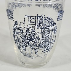 Vintage Cups Beverage Glasses Set of 2 Blue Colonial Scene US Home Bar Decor