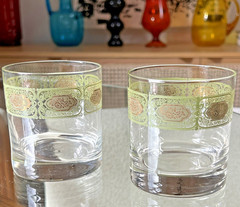Pair Ravenscroft Ltd. Green & Gold Lowball Bar Glasses 1960s Mid Century