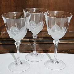 3 Cristal D’Arques Florence Wine Glasses 6.5″ crystal frosted 3D petals romantic