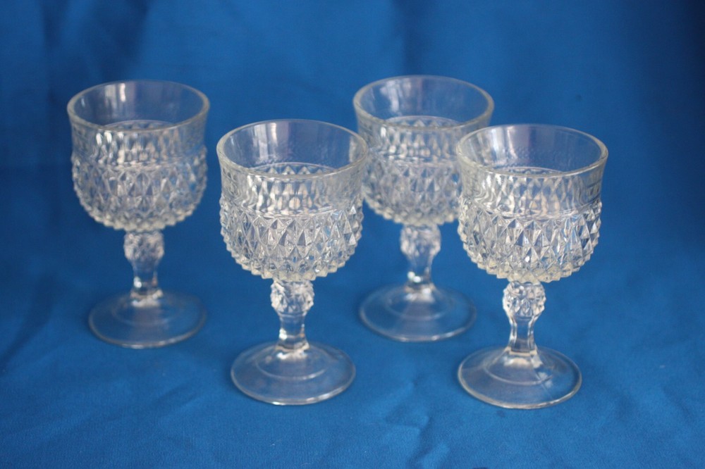 VINTAGE INDIANA TIARA CLEAR DIAMOND POINT 6 OZ. WINE GLASSES SET OF 4