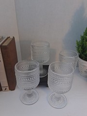 Godinger Lumina Wine Glasses;Clear Hobnail Bubble Glass;Scandinavian Look; 4 Pcs