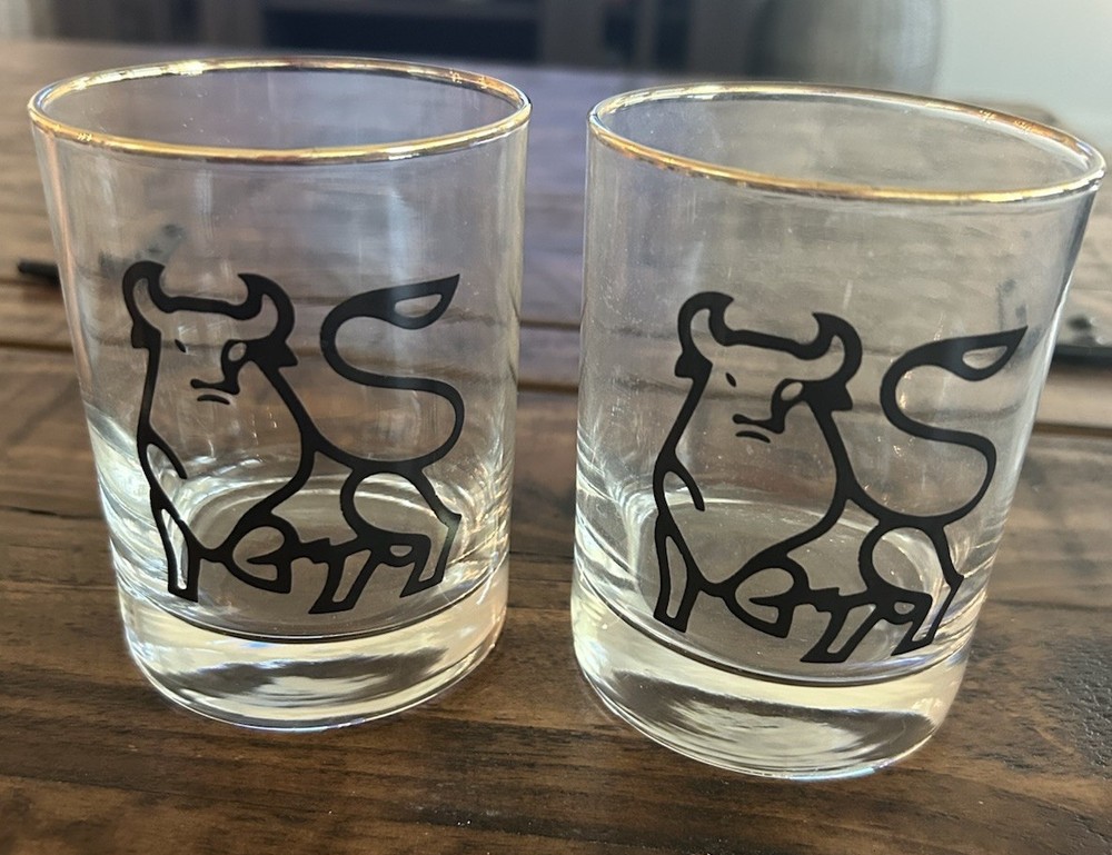 Vintage Set of 2 Fighting Bull Whiskey Glasses 12 fl oz