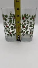 CHRISTMAS RED GREEN HOLLY BERRY GLASS TUMBLER HIGH BALL DRINKING GLASSES