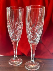 Two Cut-Glass Crystal‑Style Champagne Flutes Diamond & Fan Pattern Wedding Toast