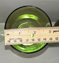 Vintage Green Stemmed Wine Glasses Set Of Four 9” Tall Holds 12 Fluid Ounces
