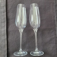 Set of 2 Ravenscroft Crystal Champagne Flutes 9-1/2″H Signed & Marked Made in EU