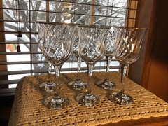6 Royale Swirl Hand Decorated 24 KT Gold Trim 8 Oz Wine Beverage Glasses