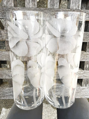 Pair K. Reid Hawaii MCM Clear Highball Glasses 6″ Frosted Anthurium