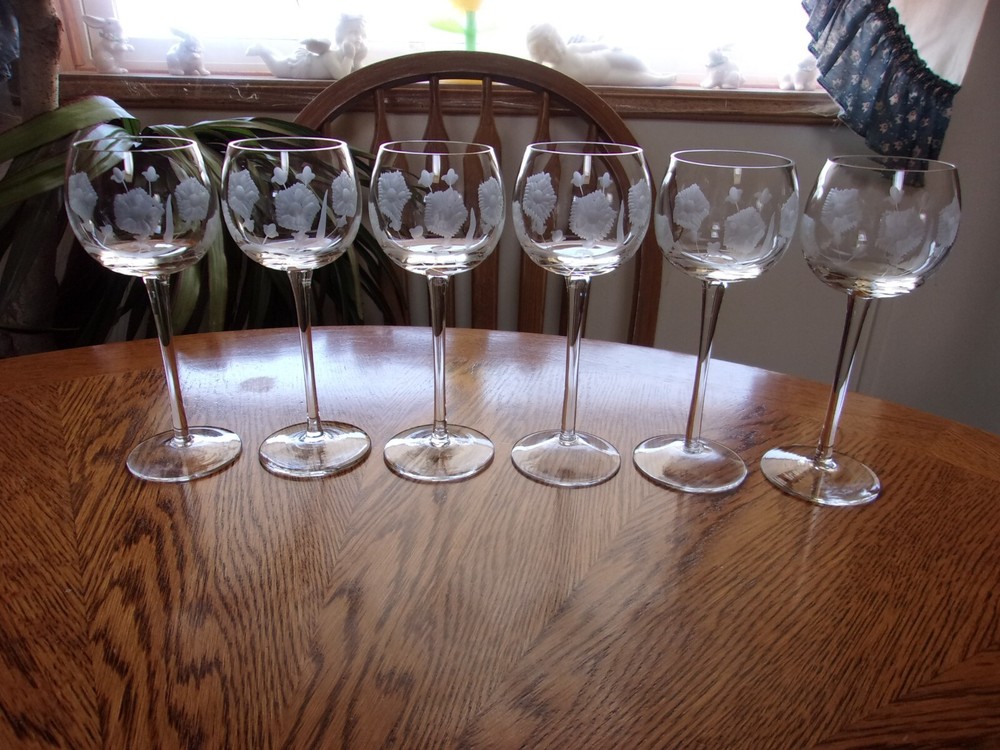 Etched Wine Floral Blown 6 Oz Smooth Stem – Set of 6 Glasses