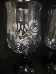 Vtg Pfaltzgraff Glass Goblets Blue w/ White Etched Flowers Retro 5.5″ Set Of 2