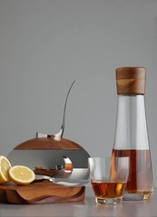 Nambe Vie Decanter with Stopper | 12-Inch | Decanter for Whiskey, Wine / Acacia