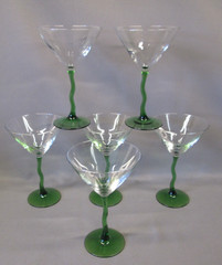 Set 6 COURBE WAVY Libbey Pedestal MARTINI GLASSES GREEN Squiggle Stem Zig Zag