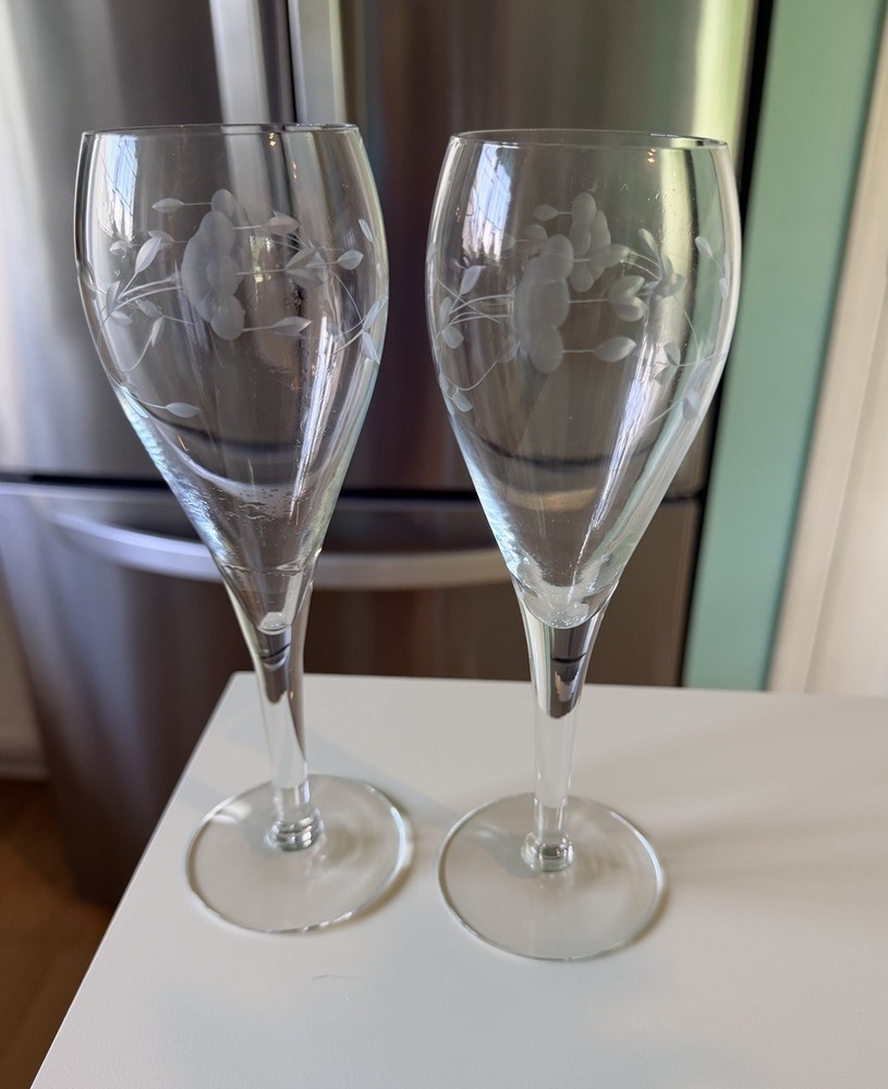 Set Of 2 Princess House Heritage 8” Tall Etched Tulip Champagne Flutes Glasses