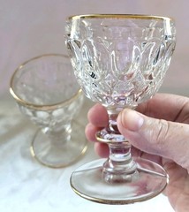 2 Jeanette Glass Thumbprint Stemmed 4″ Liquor Cocktail Glasses 1950s USA