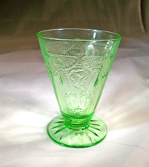 HOCKING GLASS CAMEO BALLERINA GREEN 3-3/8″ TALL 3-OUNCE FOOTED JUICE TUMBLER!!