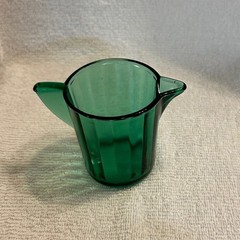 Akro Agate 7 Piece Green Uranium Interior Panel Toy Childs Glass Water Set