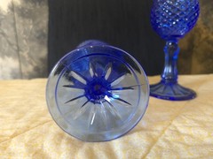 Vtg Fostoria Avon Cobalt Blue Glass George Martha Washington 8″ Set of 2 Goblets