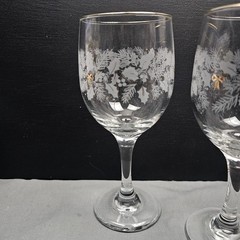 3 Vintage Libbey USA Christmas Holly Berry Gold Bow & Rim Water Wine Glasses 7″