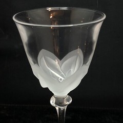 JG DURAND Cristal D’Arque Florence Frosted Raised Petals SHERRY 5-7/8″ SINGLE