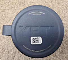 NEW NAVY BLUE YETI 14 oz STAINLESS STEEL ESH MUG RAMBLER WITH MAGSLIDER LID