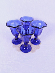 4 Vintage Anchor Hocking Cobalt Blue Glass Parfait Sundae Glasses- 6 1/8″