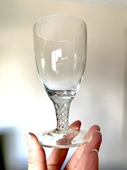 Stuart Ariel Wine Goblet Glasses Vintage Controlled Bubble Twist Stem 5 1/4” 8x